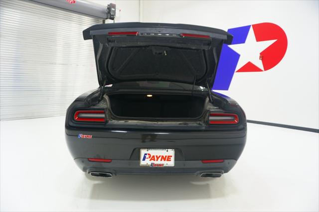 2016 Dodge Challenger 392 Hemi Scat Pack Shaker