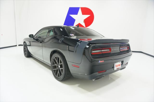 2016 Dodge Challenger 392 Hemi Scat Pack Shaker
