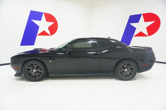 2016 Dodge Challenger 392 Hemi Scat Pack Shaker