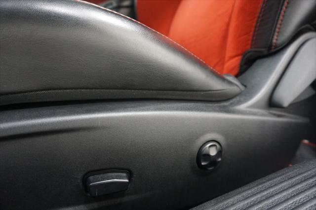 2016 Dodge Challenger 392 Hemi Scat Pack Shaker
