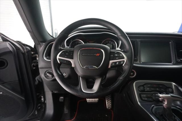 2016 Dodge Challenger 392 Hemi Scat Pack Shaker