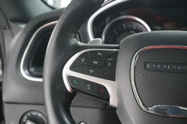 2016 Dodge Challenger 392 Hemi Scat Pack Shaker