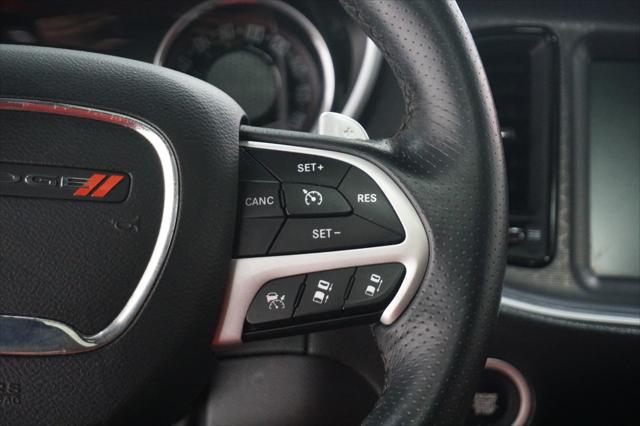 2016 Dodge Challenger 392 Hemi Scat Pack Shaker