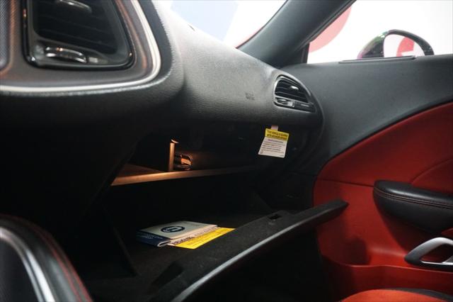 2016 Dodge Challenger 392 Hemi Scat Pack Shaker
