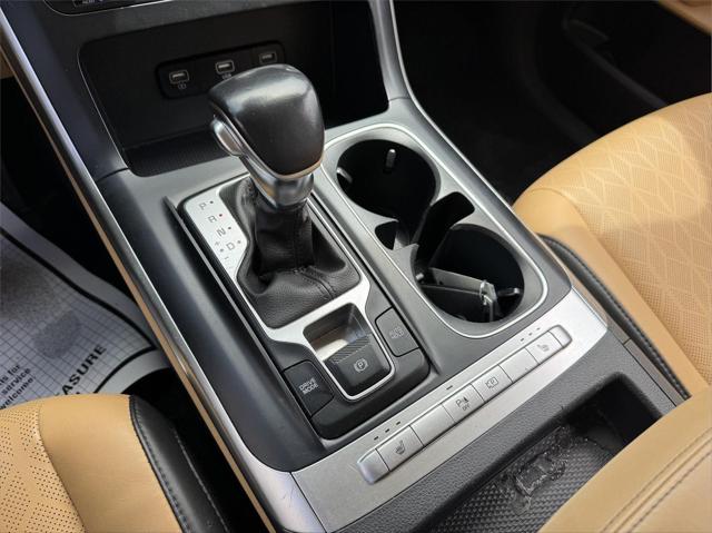 2023 Kia Carnival MPV LX Seat Package