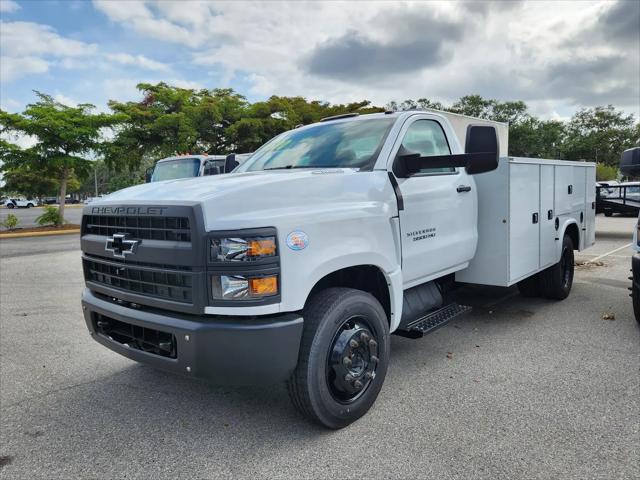 2024 Chevrolet Silverado 6500HD 1WT