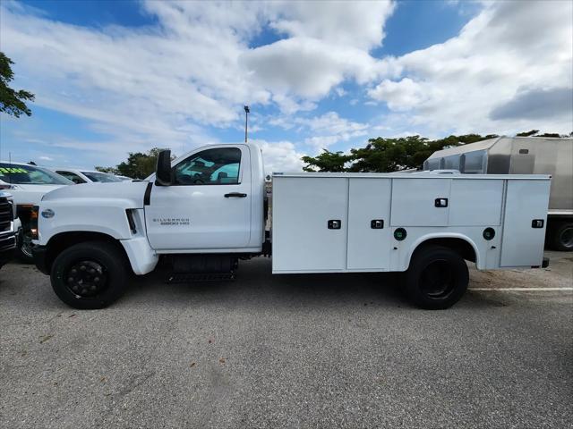 2024 Chevrolet Silverado 6500HD 1WT