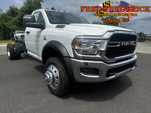 2024 RAM Ram 5500 Chassis Cab RAM 5500 TRADESMAN CHASSIS REGULAR CAB 4X4 84 CA