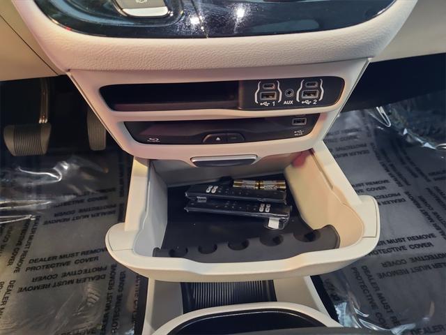 2023 Chrysler Pacifica Touring L AWD