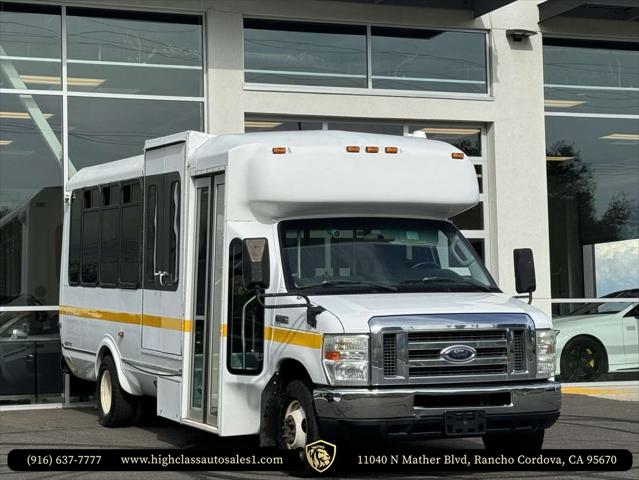 2011 Ford E-450 Cutaway Unknown