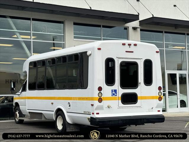 2011 Ford E-450 Cutaway Unknown