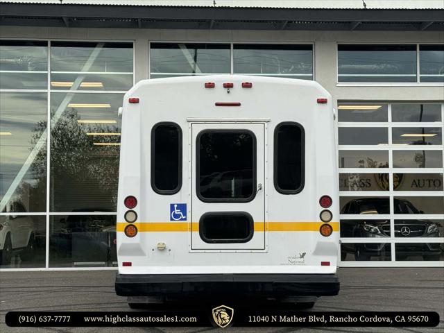 2011 Ford E-450 Cutaway Unknown