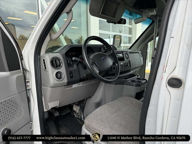 2011 Ford E-450 Cutaway Unknown