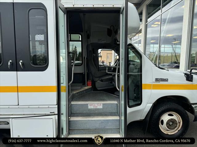 2011 Ford E-450 Cutaway Unknown