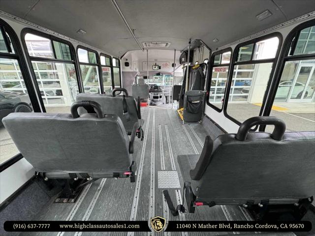 2011 Ford E-450 Cutaway Unknown