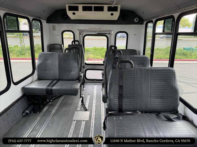 2011 Ford E-450 Cutaway Unknown