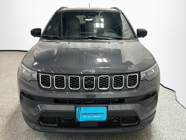 2024 Jeep Compass COMPASS LATITUDE 4X4