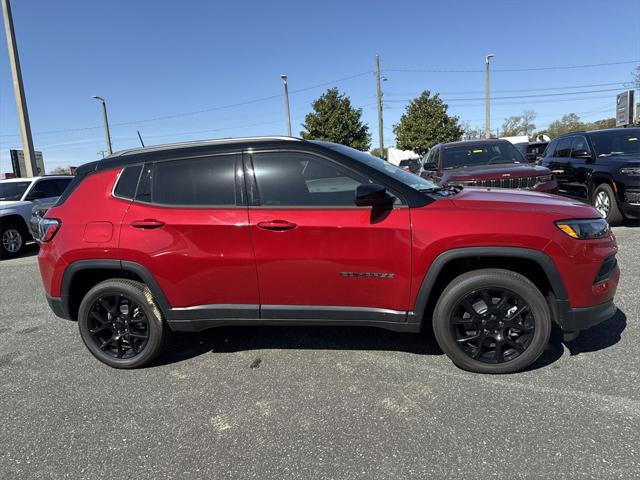 2024 Jeep Compass COMPASS LATITUDE 4X4
