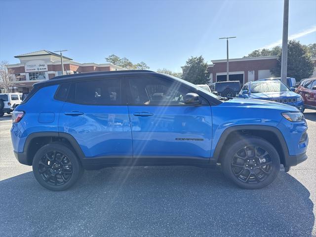 2024 Jeep Compass COMPASS LATITUDE 4X4