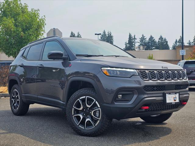 2024 Jeep Compass COMPASS TRAILHAWK 4X4