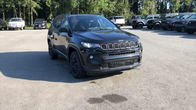 2024 Jeep Compass COMPASS LATITUDE 4X4