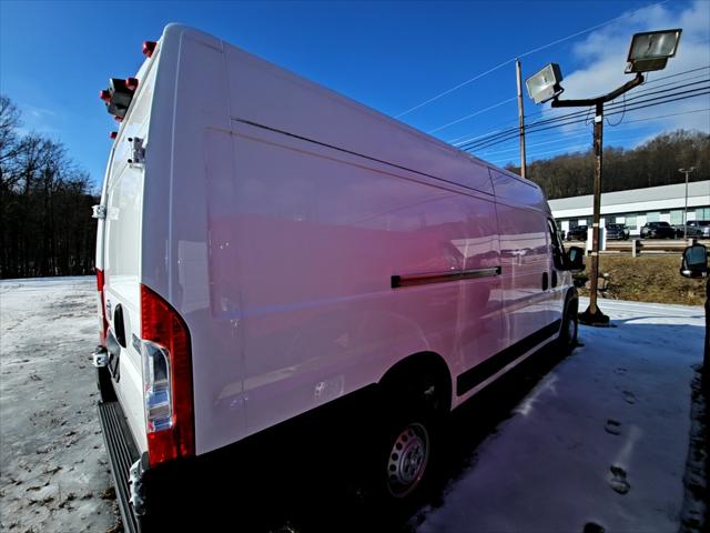 2024 Ram ProMaster Cargo Van Tradesman High Roof 159 WB EXT w/Pass Seat