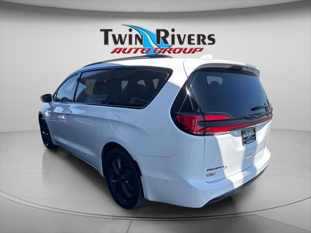 2021 Chrysler Pacifica Touring L
