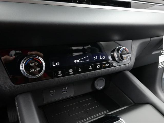 2024 Mitsubishi Outlander ES 2.5 S-AWC