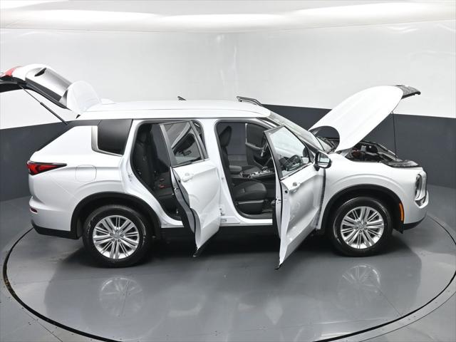 2024 Mitsubishi Outlander ES 2.5 S-AWC