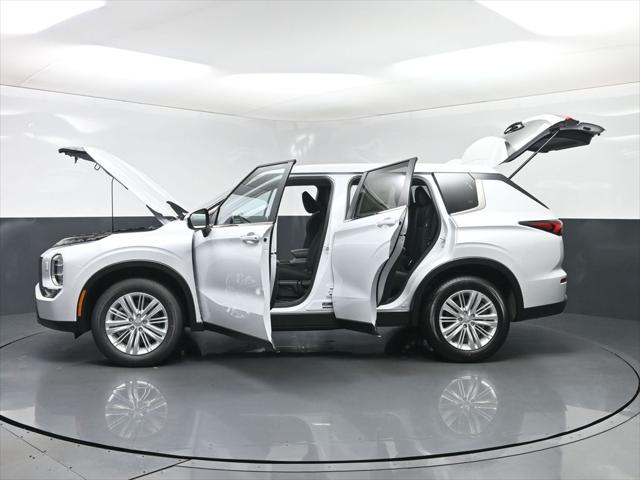 2024 Mitsubishi Outlander ES 2.5 S-AWC