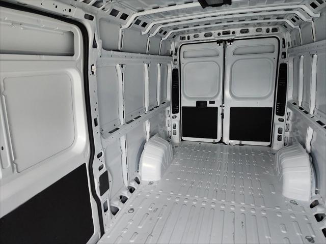 2024 Ram ProMaster Cargo Van SLT High Roof 159" WB EXT