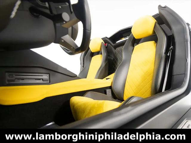 2016 Lamborghini Aventador LP700-4