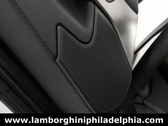 2016 Lamborghini Aventador LP700-4