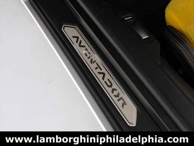 2016 Lamborghini Aventador LP700-4