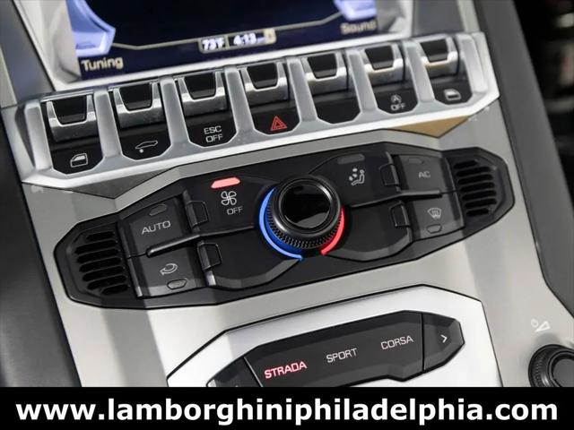 2016 Lamborghini Aventador LP700-4