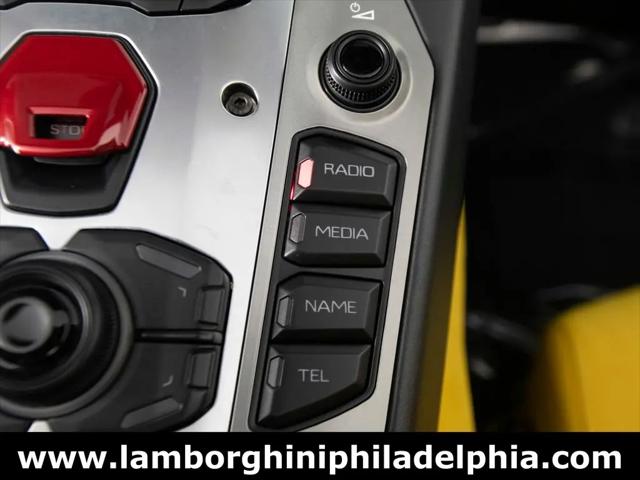 2016 Lamborghini Aventador LP700-4