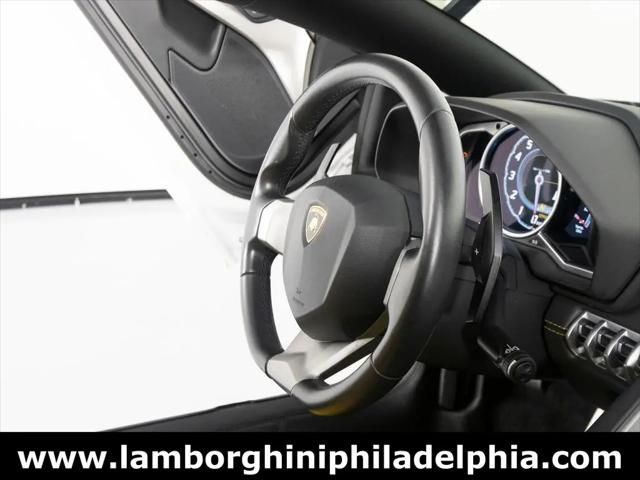 2016 Lamborghini Aventador LP700-4