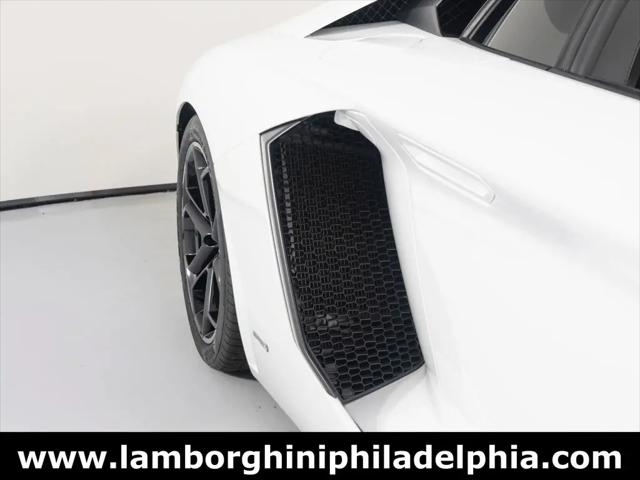 2016 Lamborghini Aventador LP700-4