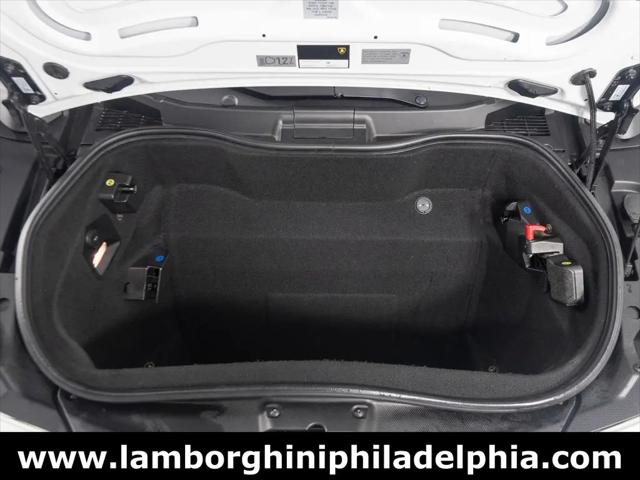 2016 Lamborghini Aventador LP700-4