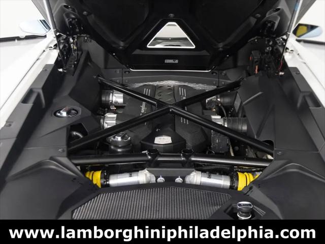 2016 Lamborghini Aventador LP700-4