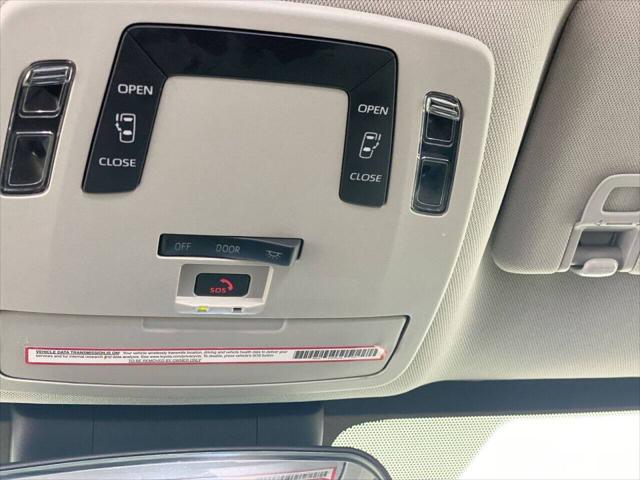 2023 Toyota Sienna LE
