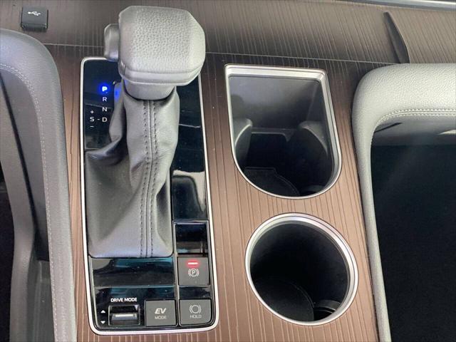 2023 Toyota Sienna LE