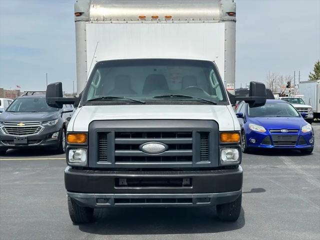 2014 Ford E-350 Cutaway E-350