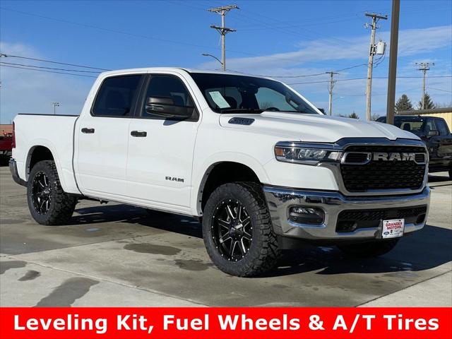 2025 RAM Ram 1500 RAM 1500 BIG HORN CREW CAB 4X4 57 BOX