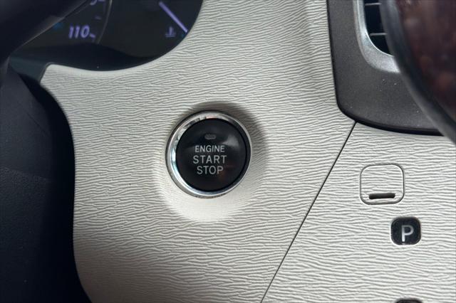 2013 Toyota Sienna XLE 7 Passenger