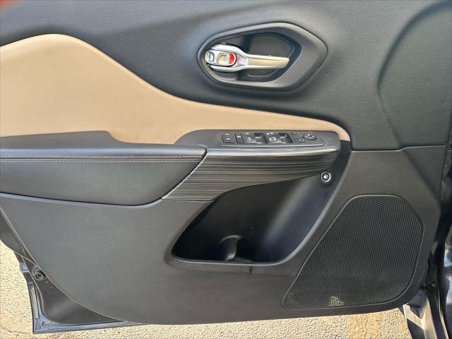 Used 2016 Jeep Cherokee For Sale in Wilmington, OH