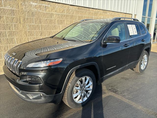 Used 2016 Jeep Cherokee For Sale in Wilmington, OH
