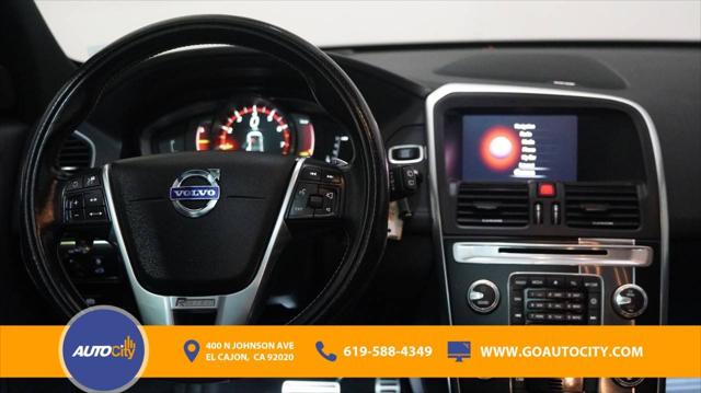 2017 Volvo XC60 T6 R-Design