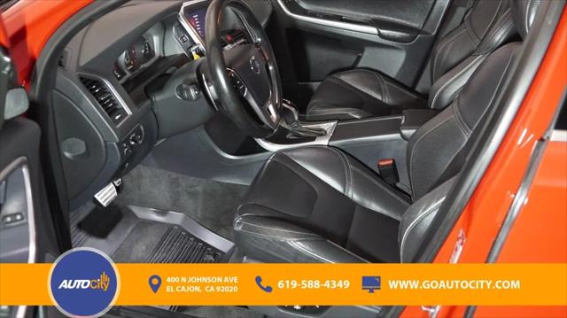 2017 Volvo XC60 T6 R-Design