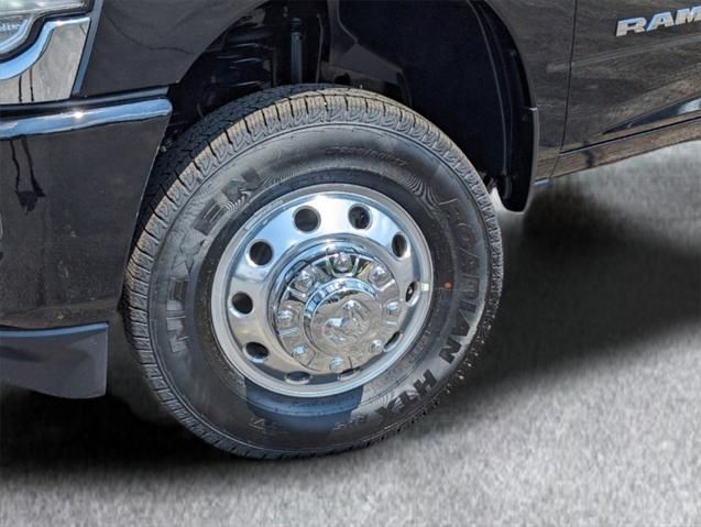 2024 RAM Ram 3500 RAM 3500 LARAMIE CREW CAB 4X4 8 BOX